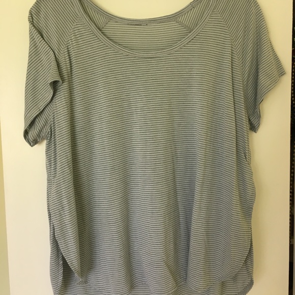 Loose grey blouse - Picture 4 of 5
